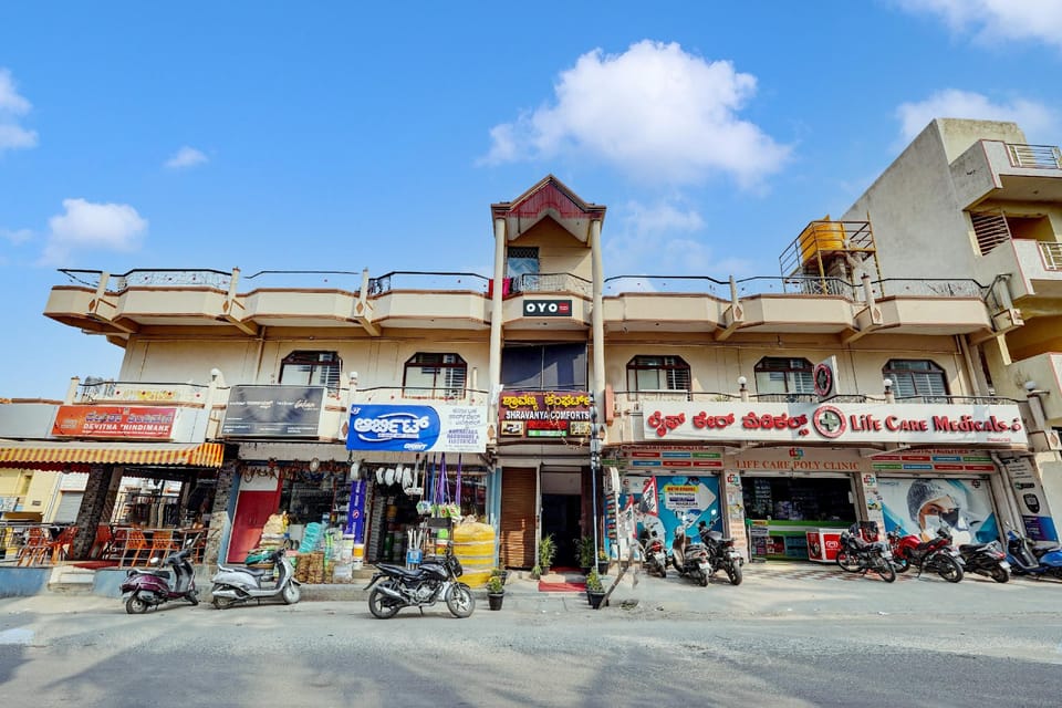 SPOT On Shravanya Comforts Hotel in Bengaluru