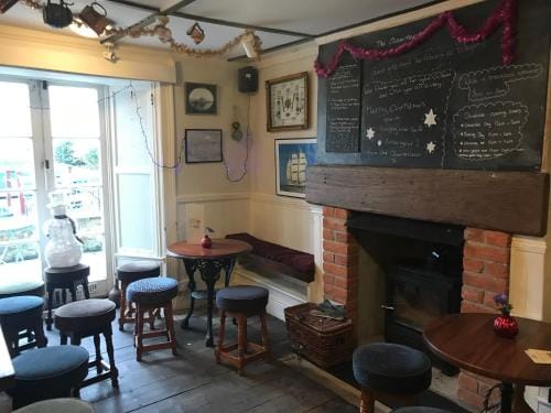 The Durbeyfield Guest House Hotel in West Bay, UK