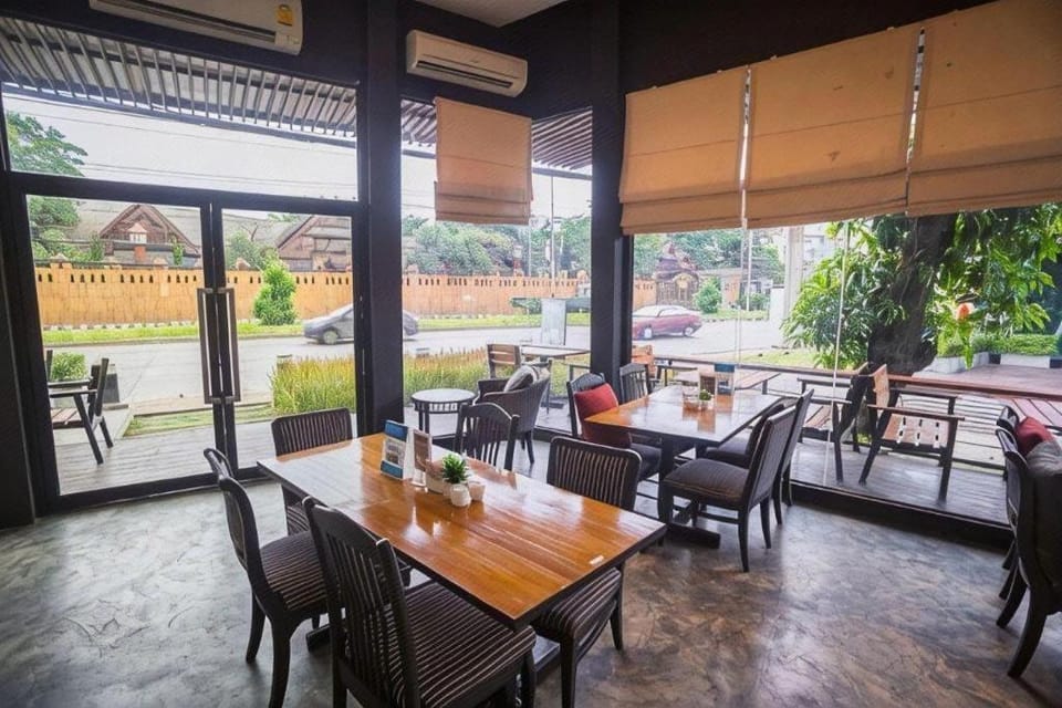 MDR HOTEL Hotel in Laos
