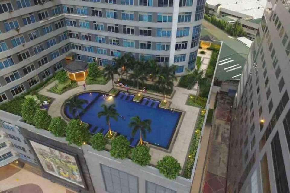 Cozy & Modern Studio  condo at Eastwood Legrand 3 Hotel in Pasig
