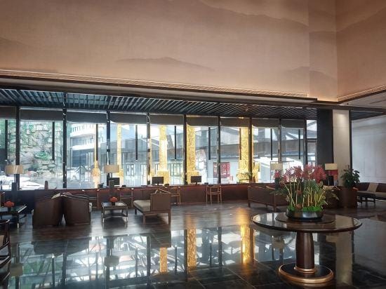 Huayi Hotel Hotel in Zhejiang