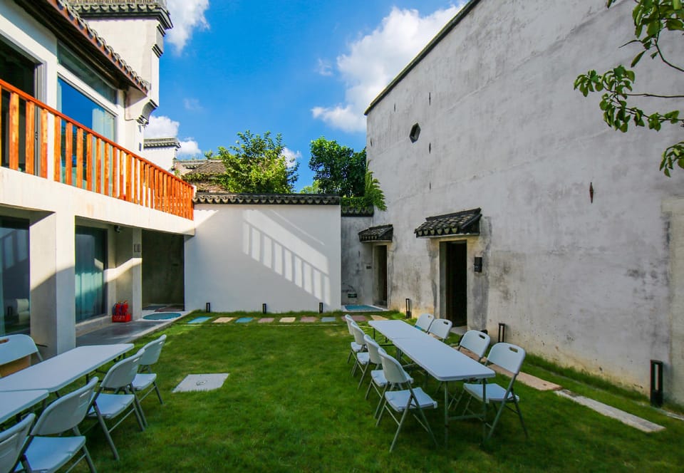 Ting Jian·Guli Private Tang Design Homestay (Nanxun Ancient Town Baijianlou Scenic Area Branch) Hotel in Suzhou