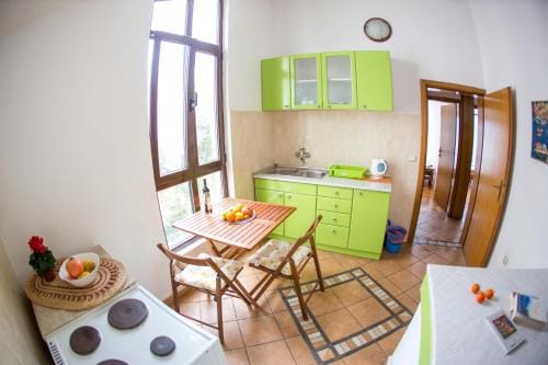 Guest House Mandarina Hotel in Budva