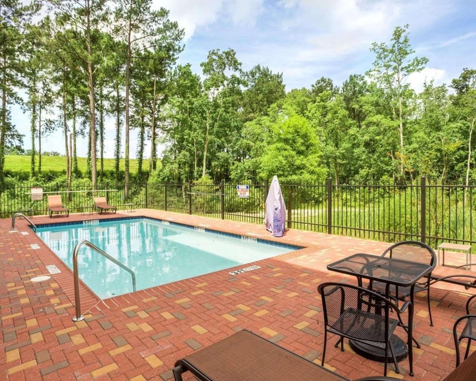 Comfort Suites Mandeville - Covington Hotel in Mississippi