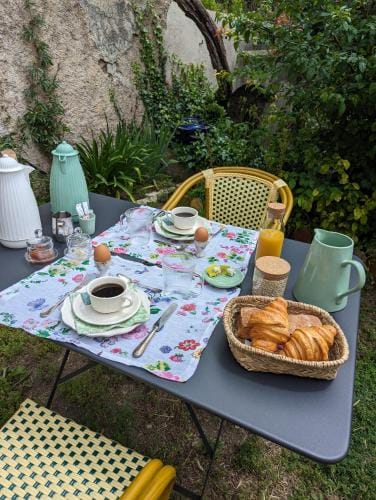 Le Couvent des Ecrevisses Hotel in Barjols