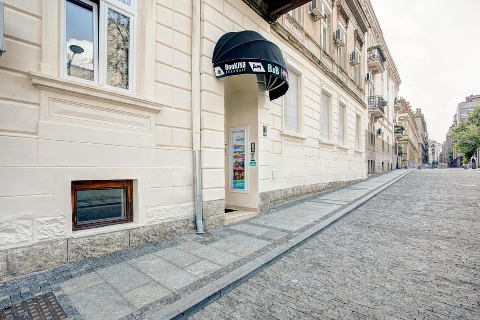 Booking BnB Hostel in Belgrade
