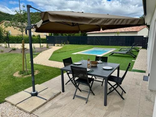 Les Villas du Lignon - Votre escapade en Ardeche avec piscine privee Hotel in Provence-Alpes-Côte d'Azur