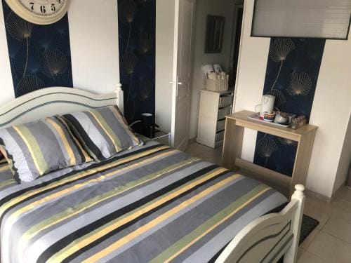 Chambre d hote a la plage de 15 m2 LE MANAPANY Hotel in Hauts-de-France