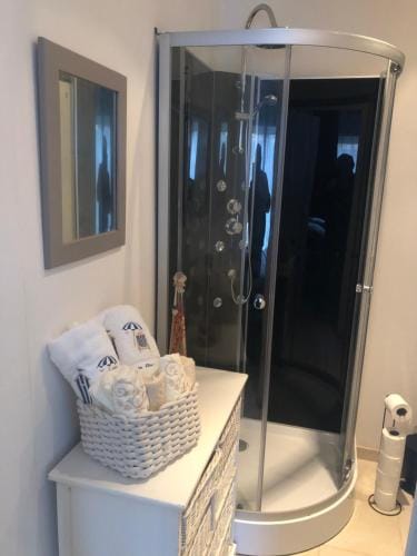 Chambre d hote a la plage de 15 m2 LE MANAPANY Hotel in Hauts-de-France