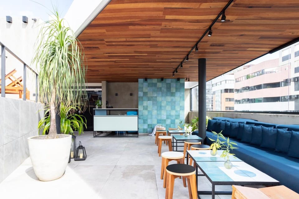 Bar/lounge