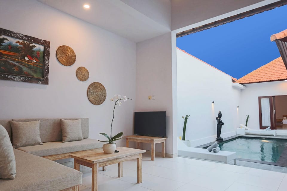Separate living room