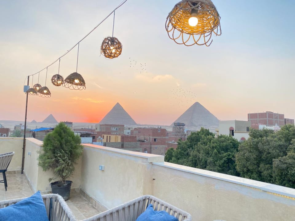 Farsha Pyramids Inn Hostel in Egypt