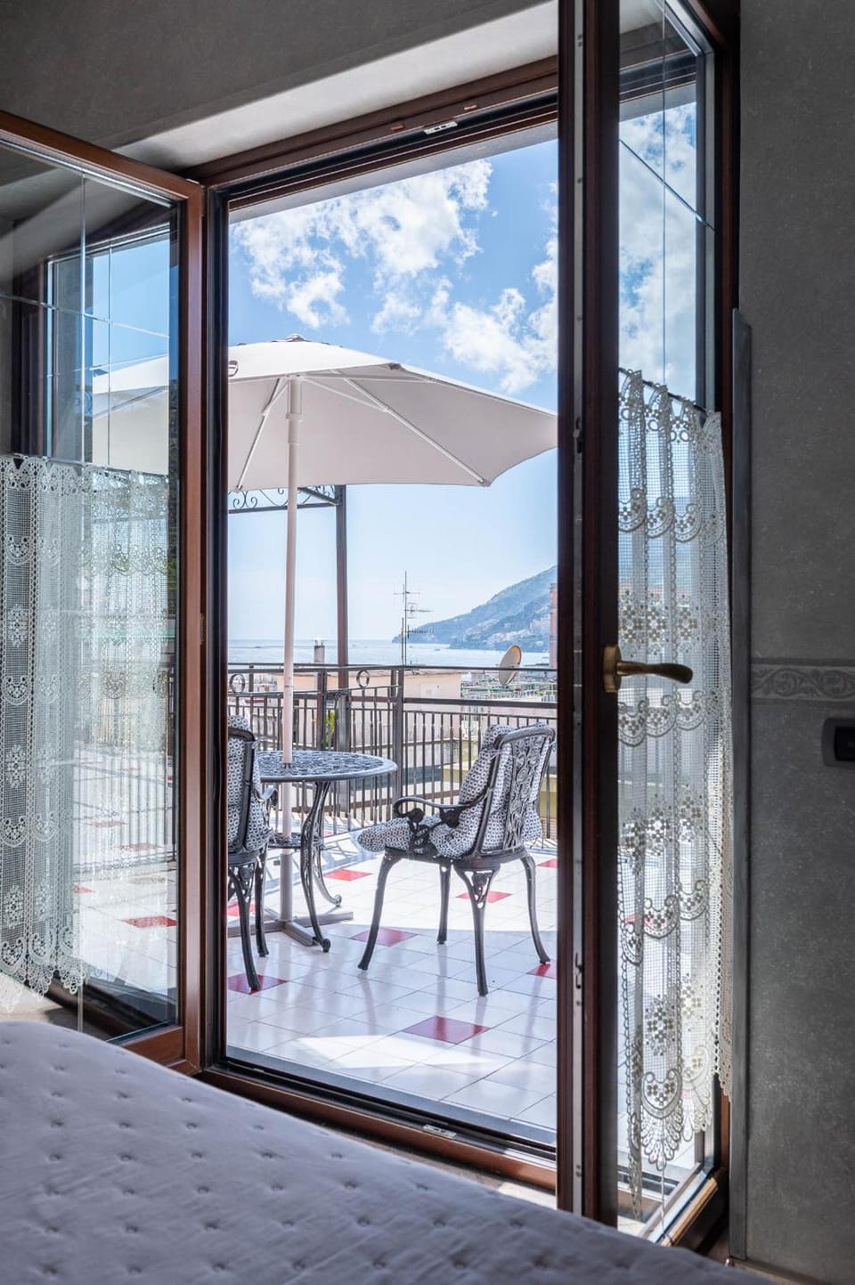 Sunrise Guest House Hotel in Maiori