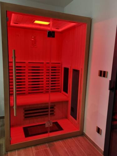 Le Cocoon - Jacuzzi, Sauna et Piscine privee Hotel in Carpentras