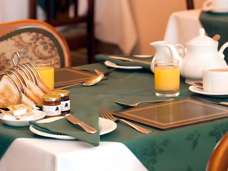 Adcote House Hotel in Llandudno