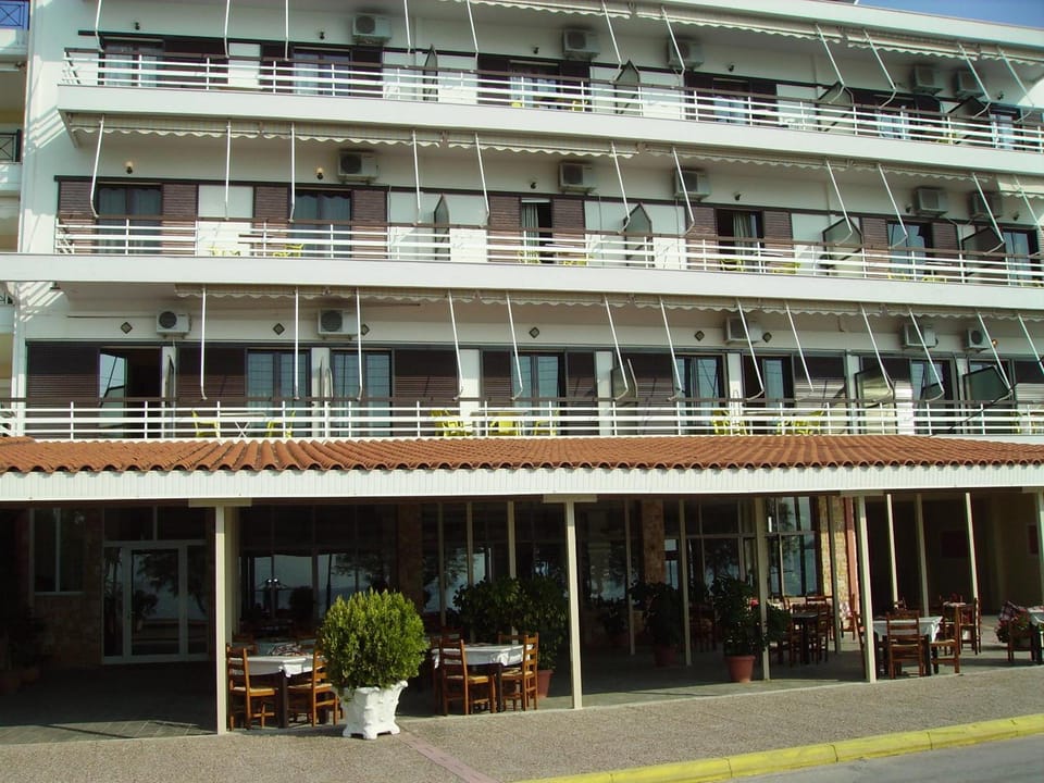 Poseidon Hotel Apartment hotel in Euboea