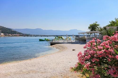 Rooms by the sea Trogir - 15155 Hotel in Trogir