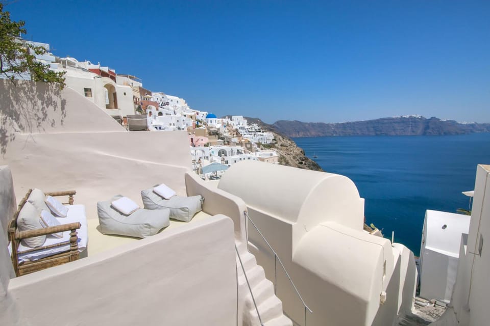 Morfi Cave House Hotel in Oia