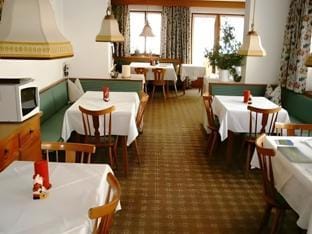 Pension Mallaun Hotel in Lech