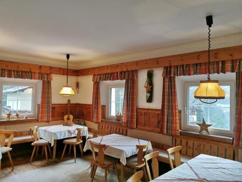 Apartments HAUS SCHON - Preise inclusive Pitztal Sommer Card Hotel in Tyrol