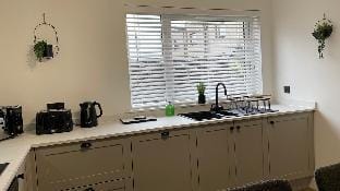Contemporary Luxury NC500 Holiday Home - Sleeps 5 Hotel in Wick