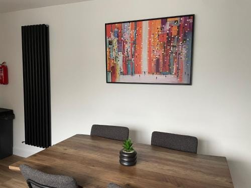 Contemporary Luxury NC500 Holiday Home - Sleeps 5 Hotel in Wick