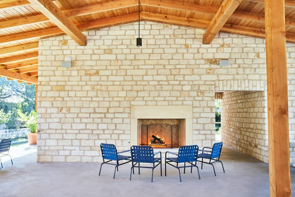Stagecoach Inn Hotel in Salado