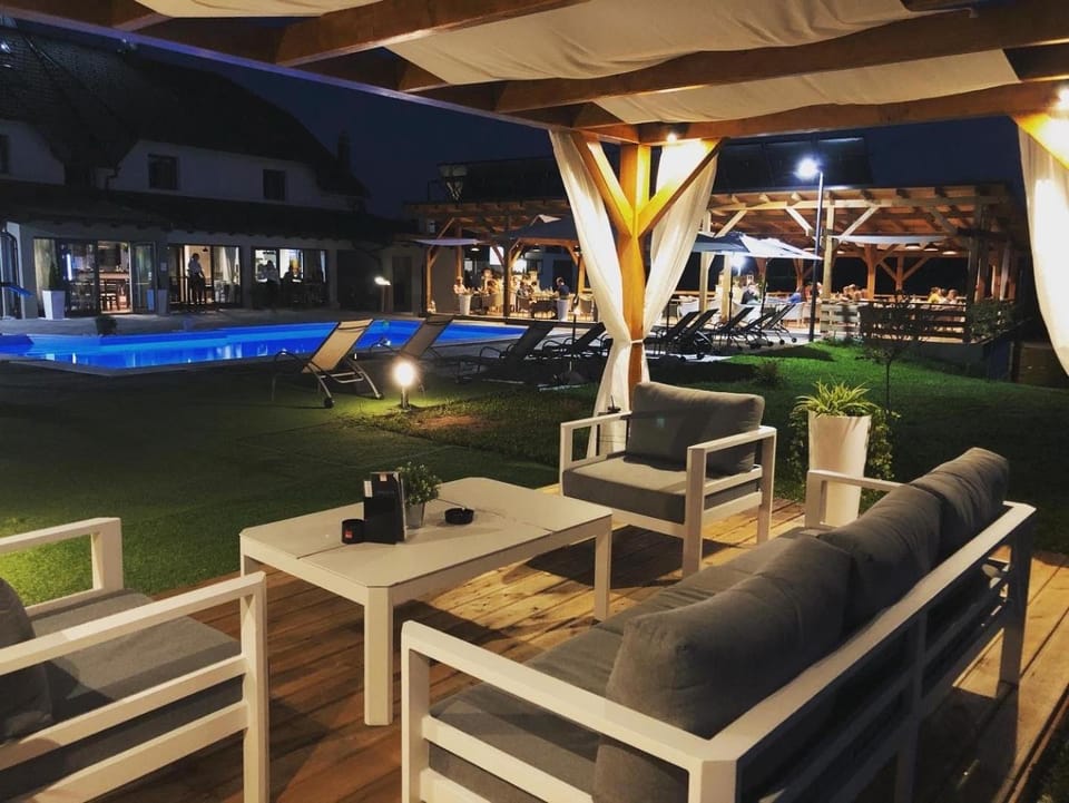 16 Lakes Hotel Hotel in Lika-Senj County