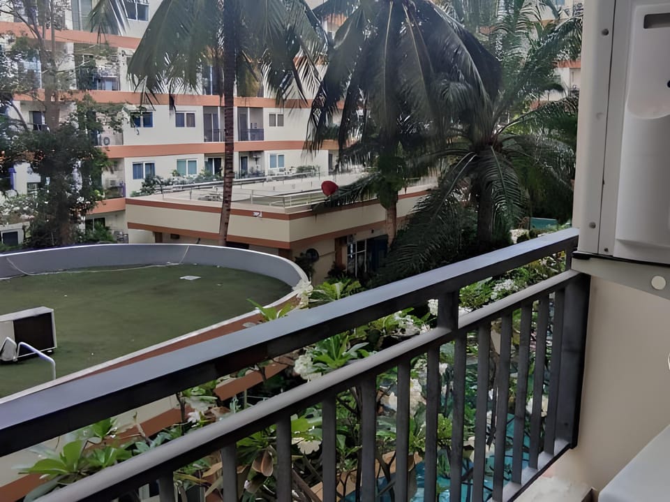 Leisure Residence Hotel in Pattaya City