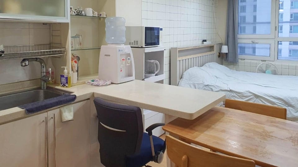 Suwon Easy Residence Hotel Motel in Gyeonggi-do