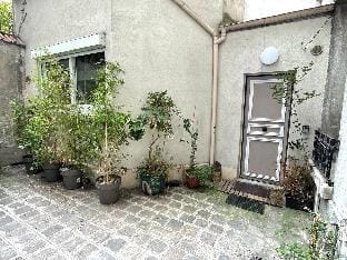 Maisonnette en duplex 25 M2 Pantin Hotel in Pantin