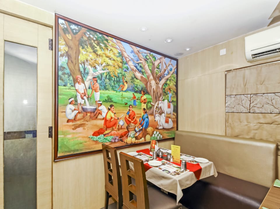 La Sara Comforts Hotel in Bengaluru