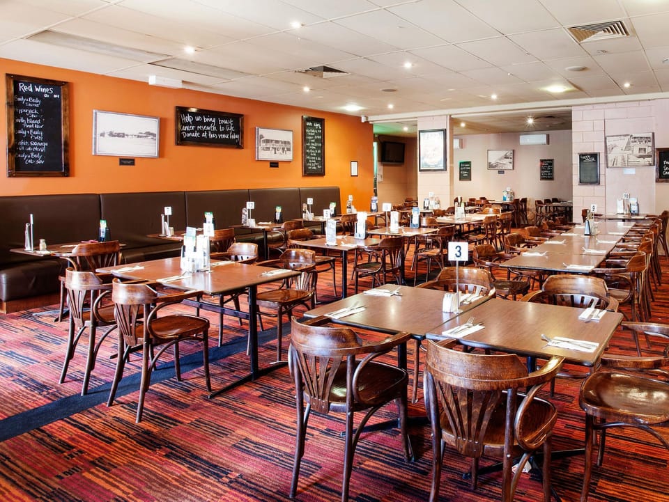 Upper Ross Hotel Hotel in Queensland