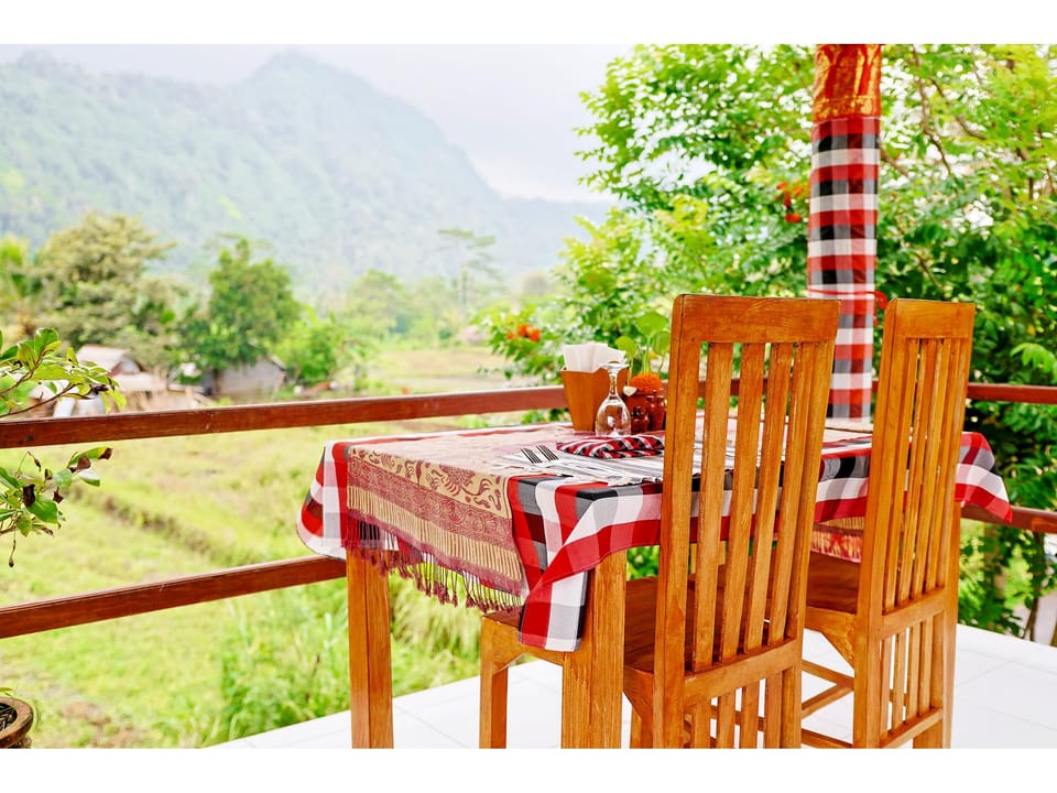 Gong Wi Cottages Hotel in Sidemen