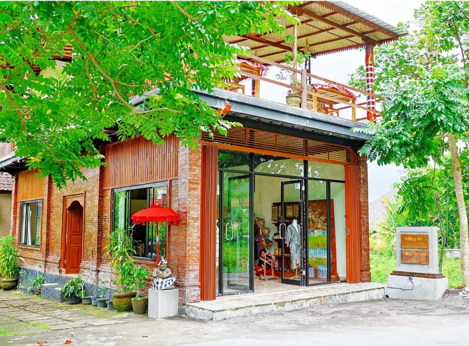 Gong Wi Cottages Hotel in Sidemen