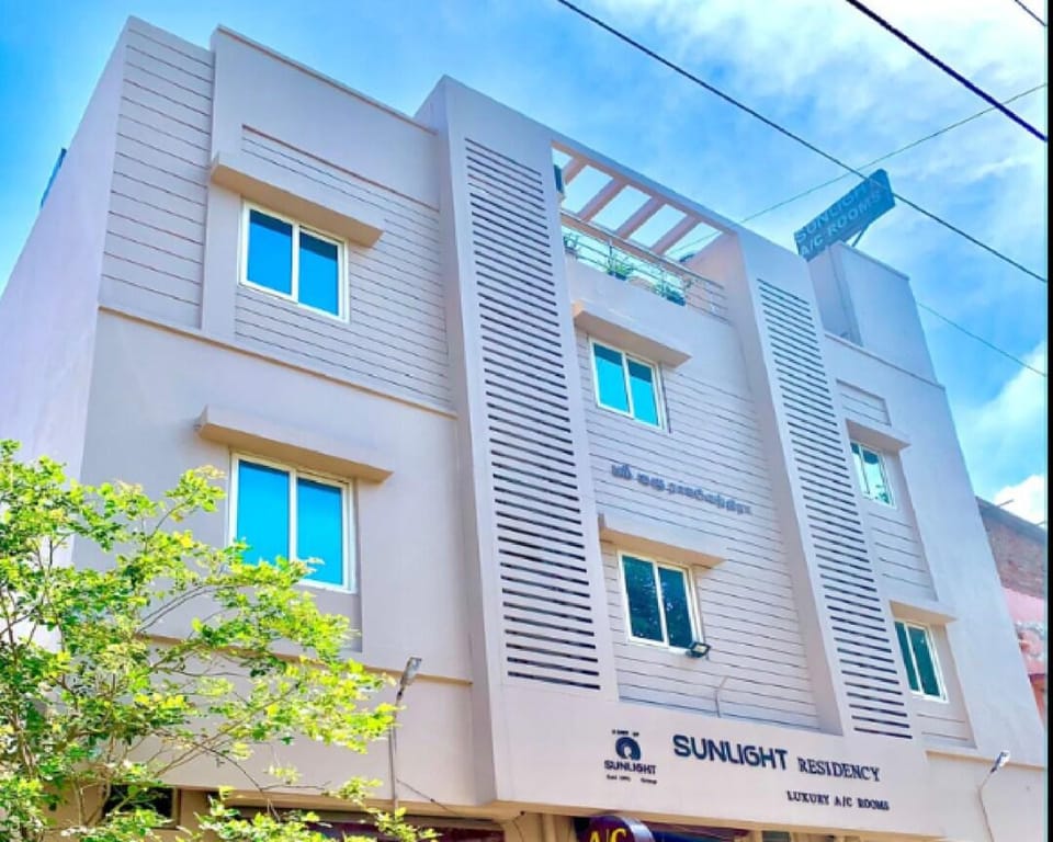Sunlight Residency Hotel in Chennai