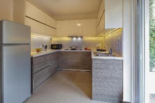 Sagittarius - Faliro Sea Side apartment Hotel in Alimos