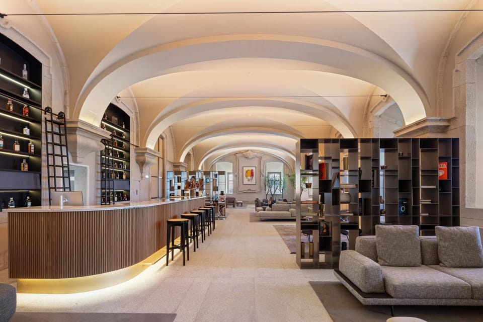 Bar/lounge