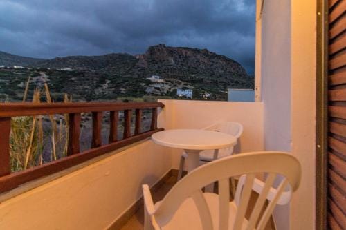 Savas Rooms Hotel in Palaiochora