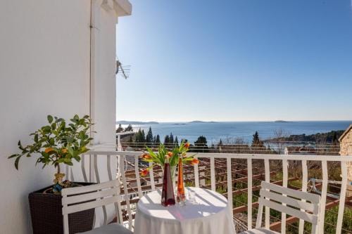 Apartments Blazevic Hotel in Mlini