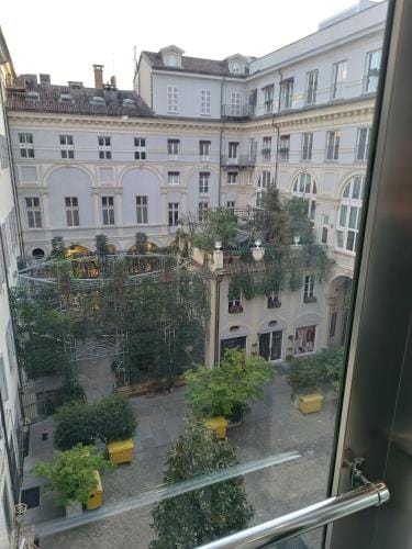 YNH Bilo San Carlo Museo Piazza Egizio San Carlo Hotel in Turin