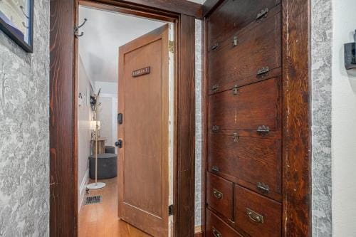 Hemlock Room Hotel in Berkeley