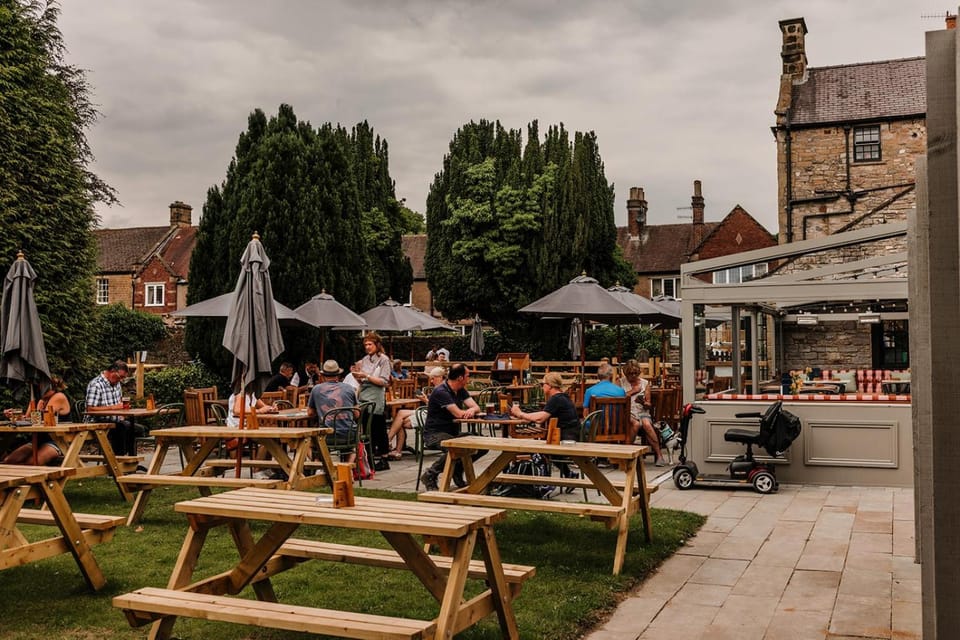 The Ashford Arms Hotel in High Peak District