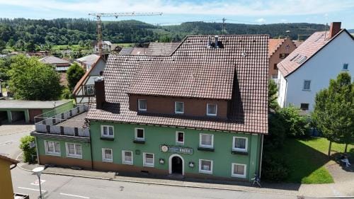 Landgasthof Kreuz mit Gastehaus Inn in Baden-Württemberg