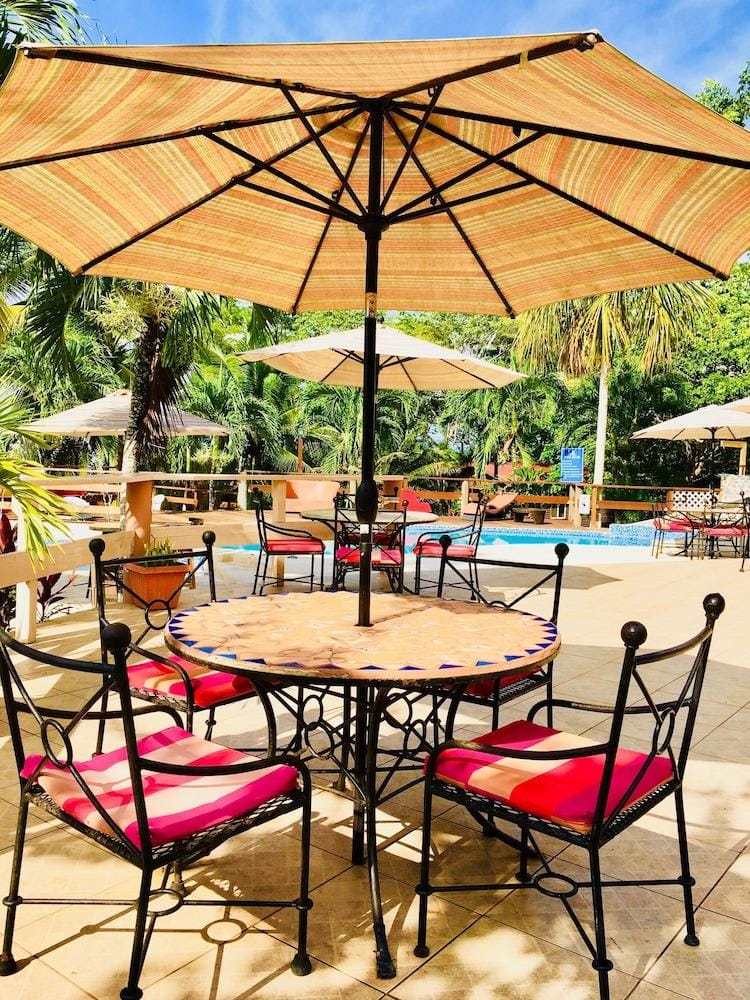 The Log Cab Inn Resort Hotel in San Ignacio