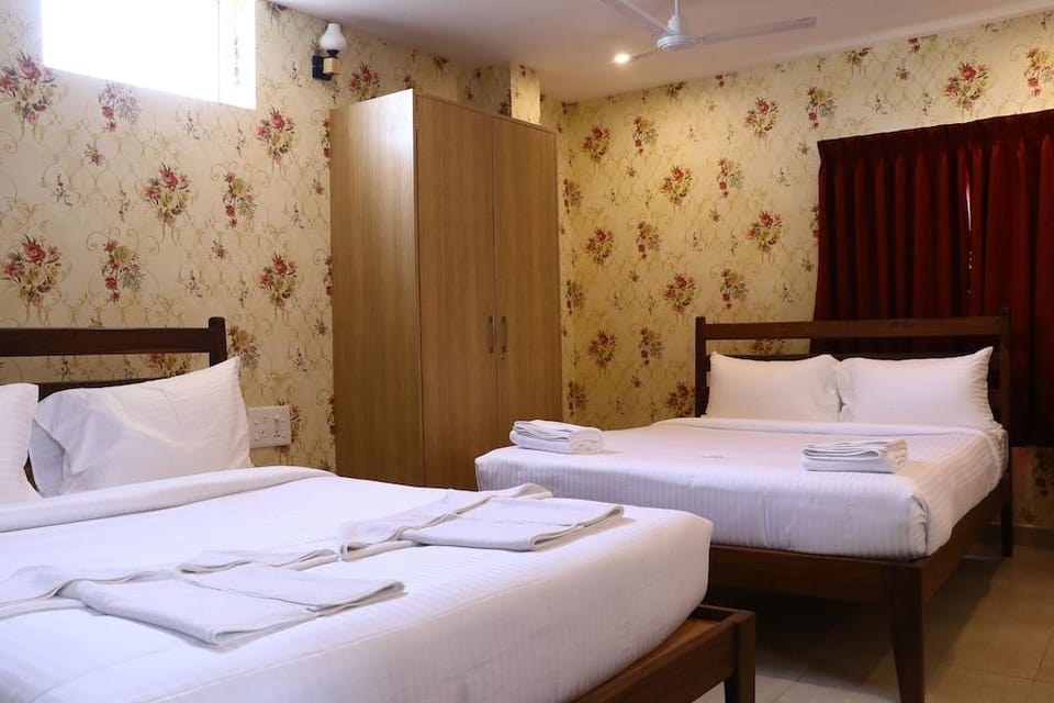Hotel Vi Park Hotel in Puducherry