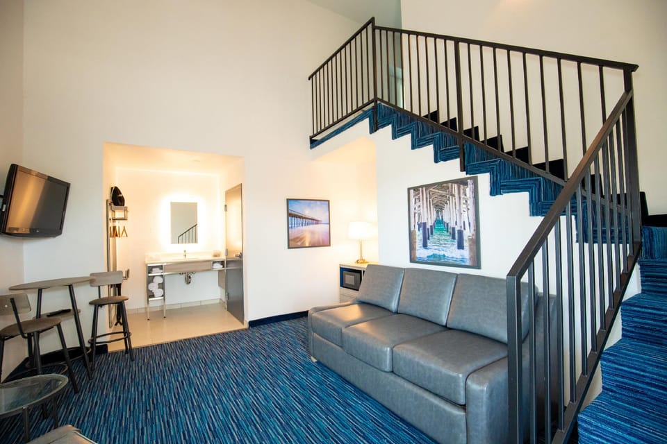 Orange Grove Inn Hotel in Tustin