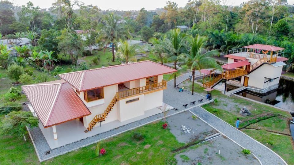 Farm Hotel Magic Paradise Hotel in Ecuador