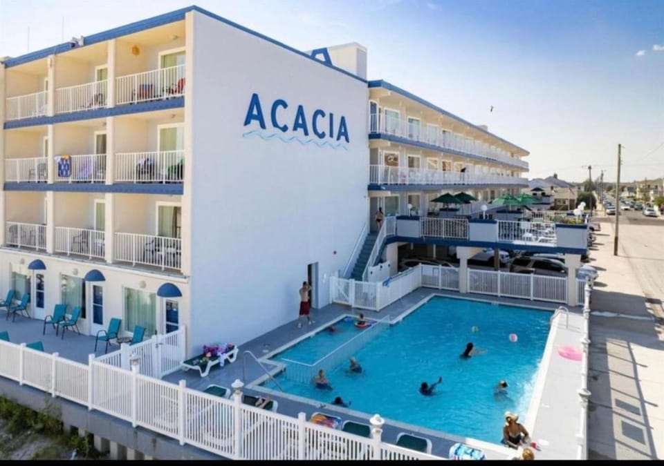 Acacia Beachfront Resort Motel in Wildwood Crest