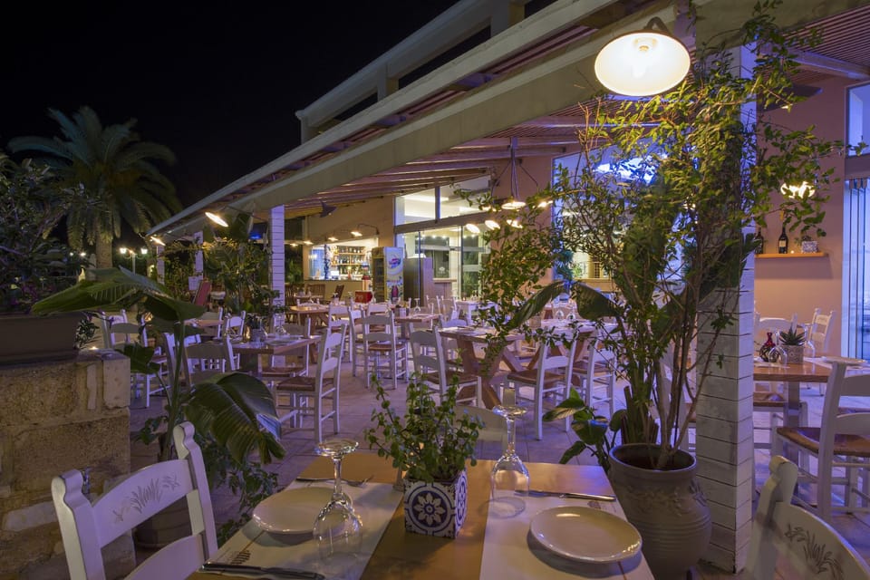 Isida Hotel Hotel in Agia Marina